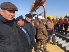 Ерөнхий сайд У.Хүрэлсүх төмөр замын бүтээн байгуулалтын явцтай танилцав