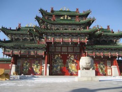 Манай улсад 2500 гаруй соёлын үл хөдлөх дурсгал бүртгэгдсэн байдаг