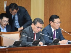 Хууль тогтоомжийн төслүүдийн анхны хэлэлцүүлгийг хийлээ