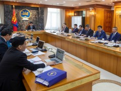 Төслийг санхүүжүүлэхтэй холбоотой гэрээнүүдэд гарын үсэг зурах эрх олгоно