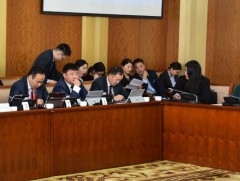 Хуульд өөрчлөлт оруулах тухай хуулийн төслийн эцсийн хэлэлцүүлгийг хийлээ