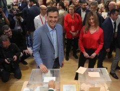 Испанид 4 жилийн дотор парламентын сонгууль 4 дэх удаагаа болж байна 