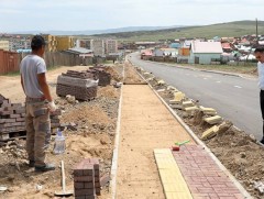 Гудамж зам талбайг шинэчлэх, явган хүний зам шинээр байгуулах ажил 69 хувьтай байна