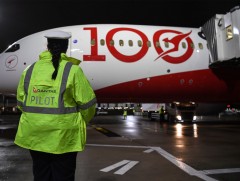 Лондонгоос Сидней хүртэл шууд нислэг хийлээ