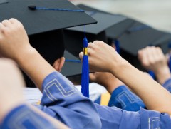 Монгол Улсын Ерөнхий сайдын нэрэмжит тэтгэлгийн материал хүлээн авч байна