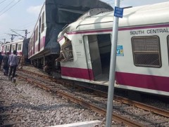 Бангладеш улсад галт тэрэг мөргөлдөж, 10 гаруй хүн амиа алджээ