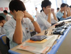 Японд сургуулийн хүүхдүүдийн дунд холын хараа муудах өвчлөл хэт өндөр байгааг анхаарууллаа