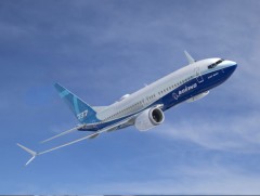 Боинг компани 7000 орчим нисэх онгоцны хөдөлгүүрийг шинэчлэх шаардлагатай