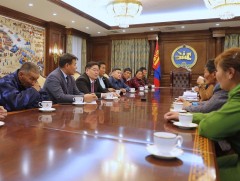 Галуут сумын иргэд УИХ-ын дарга Г.Занданшатарт хандлаа