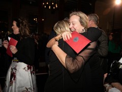 “St.John properties” компани нийт 10 сая ам.долларын гэнэтийн урамшууллыг ажилчдадаа олгожээ 