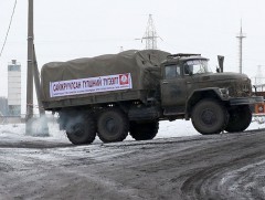 Сайжруулсан түлш хүргэх боломжгүй өндөрлөг цэгт туулах чадвар сайтай автомашинаар түгээлт хийж байна