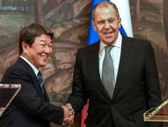 Япон, ОХУ-ын Гадаад хэргийн сайд нар уулзалт хийлээ 