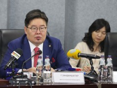 Г.Занданшатар: Эрдэм мэдлэг, ёс зүйтэй хүн төрийн албанд ажиллах ёстой