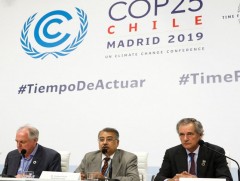 НҮБ-ын Уур амьсгалын өөрчлөлтийн асуудлаарх бага хурлыг сунгажээ 