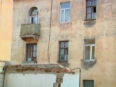 Ашиглалтын шаардлага хангахгүй 234 барилга байна 