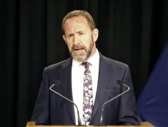 Шинэ Зеланд улс гадны орнуудаас авч болох улс төрийн хандивын хэмжээг эрс бууруулжээ