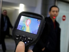 Хятадын арван хотод хөл хөдөлгөөнийг хорьжээ