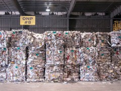 Малайзын засгийн газар 150 чингэлэг хаягдлыг экспортлогч орнууд руу илгээжээ