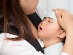 Томуу, томуу төст өвчнөөр өвчилсөн хүүхдээ асрах эцэг, эхэд тав хүртэл хоногийн цалинтай чөлөө олг..