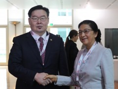 Лаостай хөдөө аж ахуйн салбарт шинээр хамтран ажиллахыг уриаллаа