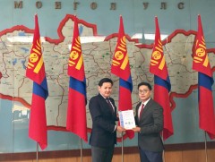 Дархан-Уул аймгийн ЗДТГ менежментийн тогтолцооны гэрчилгээтэй болов