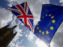 Их Британийн парламентын доод танхим “Brexit”-ийн хуулийн төслийг дэмжлээ