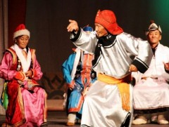 Баруун Монгол бий биелгээний онцлог