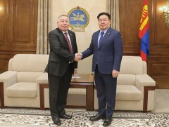 УИХ-ын дарга Г.Занданшатар Элчин сайд Жалгас Адылбаевыг хүлээн авч уулзав