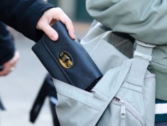 Цаг тутамд хулгайн нэг дуудлага цагдаагийн байгууллагад ирж байна