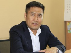 Т.Номин-Эрдэнэ: Тусгай зөвшөөрлийг нь цуцалсан газруудыг шүүх дахин сэргээдгээс болж Богдхан уулан..