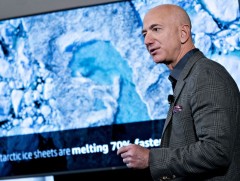 Жефф Безос уур амьсгалын өөрчлөлттэй тэмцэхэд 10 тэрбум ам.долларыг зориулах амлалтыг өглөө