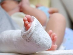 Бэртэл, гэмтэл авч эмнэлэгт ирж байгаа хүүхдүүдийн 99 хувь нь гэртээ харгалзах хүнгүй байна