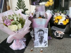 Шинэ коронавирусний халдварын талаар анх мэдээлсэн эмчид хариуцлага хүлээлгэсэн нь буруу шийдвэр б..