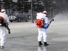 Фото мэдээ: Хотын гудамж талбайд ариутгал, халдваргүйжүүлэлт хийж эхэллээ