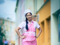 Р.Оюунчимэг: Баяраар хүмүүсийн захиалгыг хийсээр гэртээ бялуугүй болчих үе бий