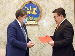 Эдийн засгийг идэвхжүүлэх багц арга хэмжээний тухай УИХ-ын тогтоолын төсөл өргөн барив