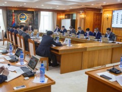 Зарим албан хаагчдын цалин хөлс, мэргэшлийн зэргийн нэмэгдлийг олгоно