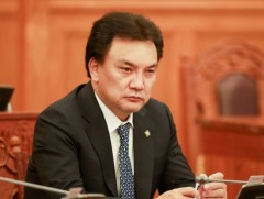 УИХ-ын гишүүн Б.Батзоригийн УИХ-ын гишүүнээс чөлөөлөгдөх хүсэлтийг хэлэлцэв