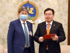 Санхүүжилтийн хэлэлцээрийг соёрхон батлах тухай хуулийн төслүүдийг өргөн барилаа