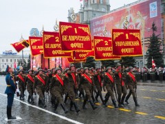 ОХУ: Владимир Путин Ялалтын баярын парадыг зохион явуулах зарлиг гаргажээ 