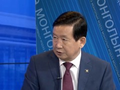  Зочны цаг: Хууль зүйн ухааны доктор, профессор, Үндсэн хуулийн нэмэлт өөрчлөлтийн эх баригч Д.Лүн..