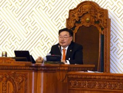 УИХ: Хууль, тогтоолын эцсийн найруулгыг сонслоо