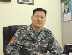 Г.Бат-Эрдэнэ: Аз жаргал ямагт дэргэд байдаг