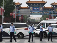 БНХАУ: Бээжинд хөл хорионы бүсийг тэлээд байна