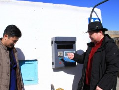 Дорноговийн зарим иргэн цахим худгаар үйлчлүүлж байна