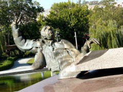 Армяны нэрт хөгжмийн зохиолч Арам Хачатуряны хөрөг 