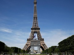 Эйфелийн цамхгийг маргааш нээнэ 