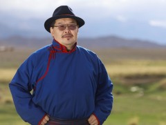 УИХ-ын дарга Г.Занданшатар Үндэсний их баяр наадмын мэндчилгээ дэвшүүлэв