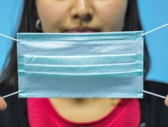 Иргэд амны хаалт зүүхгүй байна