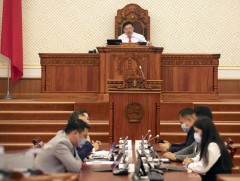 Төсвийн тодотголын хамт өргөн мэдүүлсэн хууль, тогтоолын төслүүдийг анхны хэлэлцүүлэгт шилжүүллээ